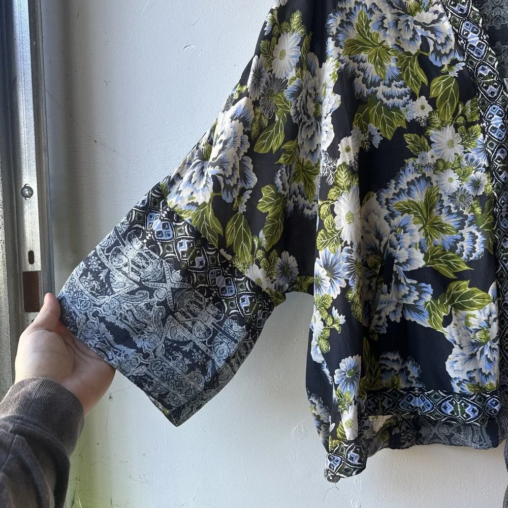 Free People Wildflower Kimono 3/4 Sleeve Zip Front Top Size‎ XS/S